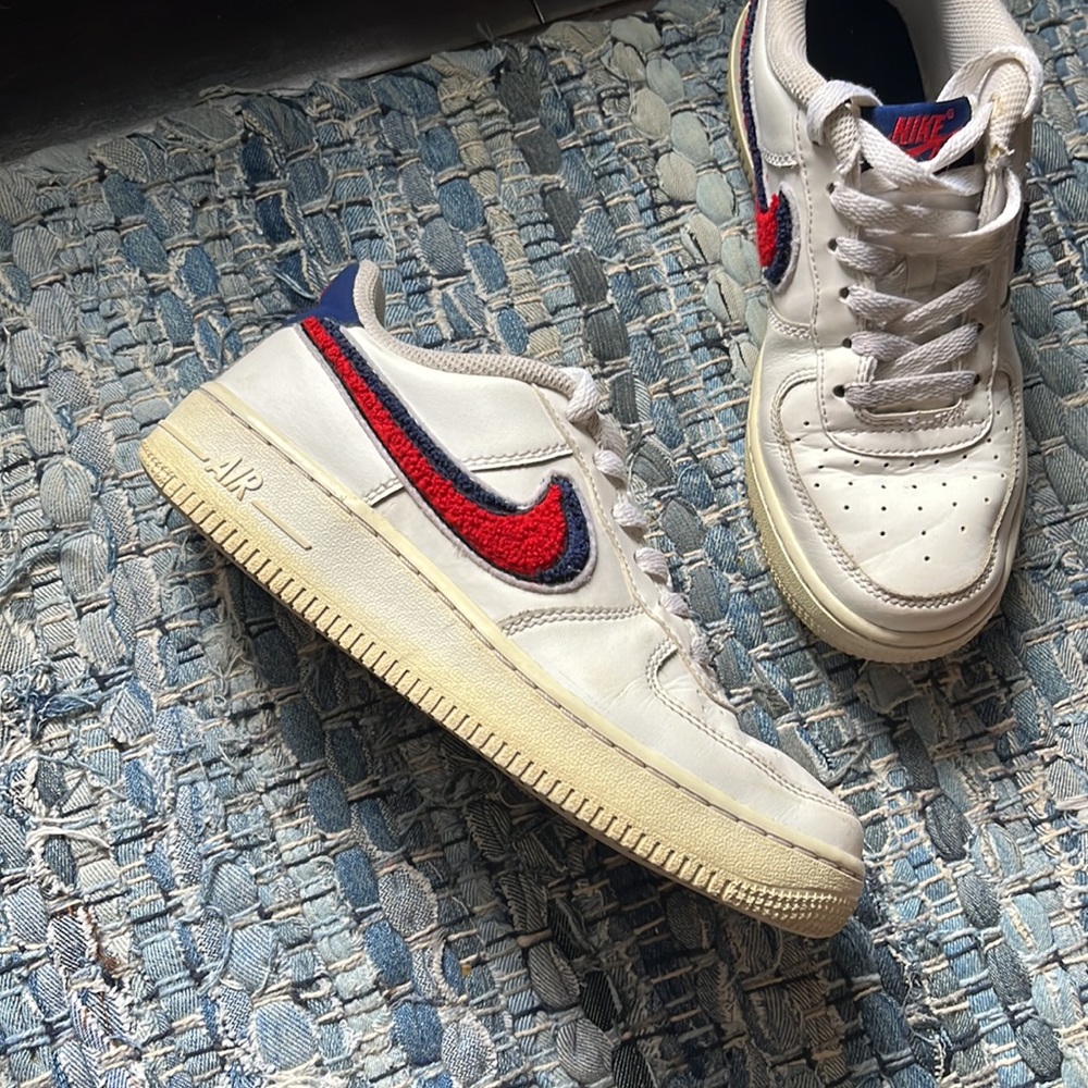 Nike Air Force 1 Low
3D Chenille Swoosh White Red Blue